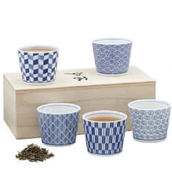 Set of 5 porcelain bowls (250 cc) in wooden box