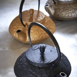 Ajiro Mat Silver Tsubaki Teapot (800 cc) Cast Iron La Via del Tè