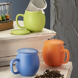 Camilla Tea mug with lid and stainless steel infuser, 0,35 lt, Matt Monaco Blue